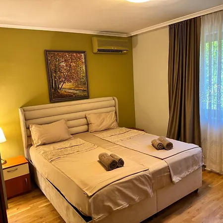Thermae Heritage With Garage Apartment